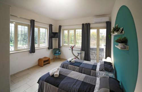 Villanova Villa | La cornice di Tivoli