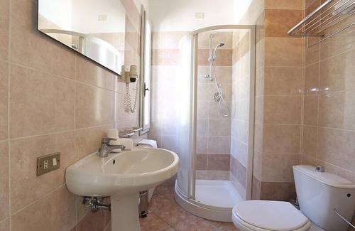 Bagni di Lucca Bed & Breakfast | La Corona Bagni Di Lucca