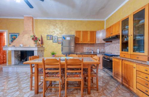 Torre Castiglione Apartment | La Corte del Geco
