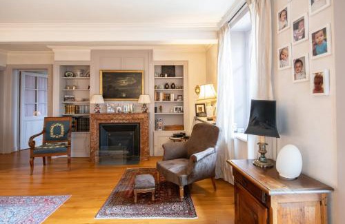 Saint-Didier-au-Mont-d'Or Apartment | La croix des Rameaux- charming house near Lyon