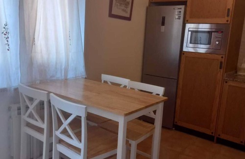 Santianes de Ola House | La Cuadra, Encantadora Casa Para 2 Personas en Mestas de Con, Cangas de Onís