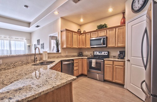 Carlsbad House | La Cueva~fantastic 3 Bedroom Home. Sleeps 6-8 People. Near Carlsbad Caverns