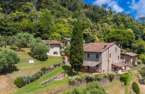 Pescia House | La Cupola: Girasole by Interhome