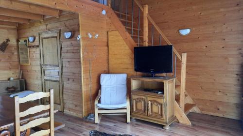 La Chapelle-de-Guinchay Apartment | La Datcha d'Elena
