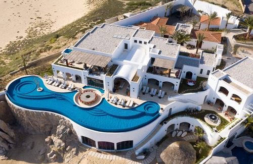Pedregal Villa | La Datcha Luxury villa