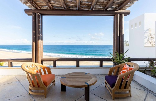 Pedregal Villa | La Datcha Luxury villa