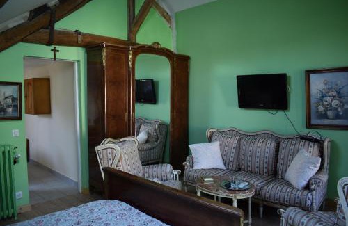 Morigny-Champigny House | LA DEMEURE DE LA JUINE