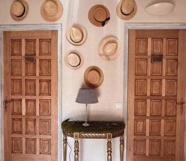 Aiguelèze House | La demeure des poètes chambres d'hôtes