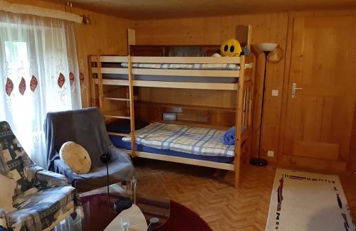 La Cote-aux-Fees Ski Chalet | La Dernier (La cote-aux-fées) Suisse