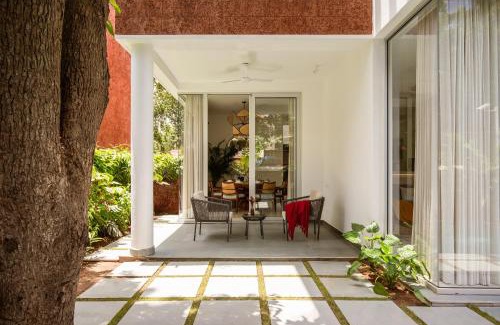 Kudal Villa | La Donaira 2 & 3 BHK Villas with Private Pool Garden & Kitchen 10 mins to Vagator & Morjim Beach