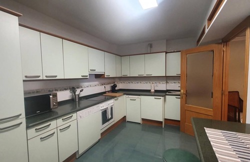 Cangas de Onis Apartment | La Elegancia de Cangas 2H -wifi·garaje·hidromasaje
