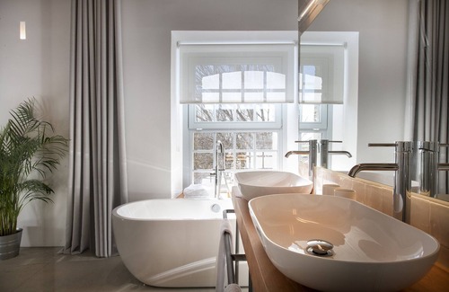 Abarca de Campos Hotel | La Fábrica del Canal - Hotel Boutique (Adults Only)