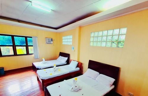 Siquijor House | La-Familia Guest House