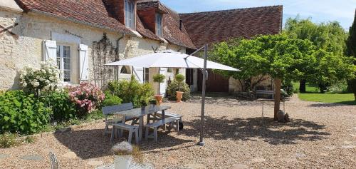 Cussay Bed & Breakfast | La Ferme Blanche
