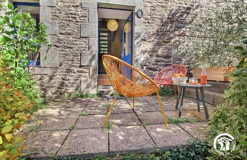 Pluvigner House | La Ferme rouge, Le Pin