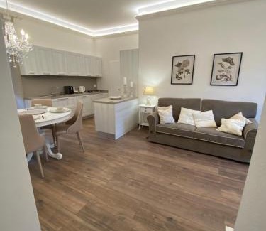 Laterina Apartment | LA FINESTRA SUL BORGO Dimora Storica