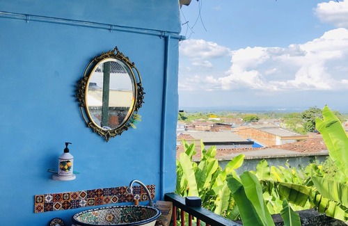 Caicedonia House | La Finquita en el Pueblo/Historic Paisa House