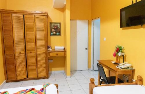 Roseau House | La Flamboyant Hotel