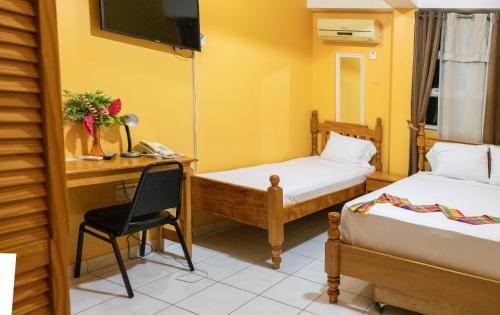 Roseau House | La Flamboyant Hotel