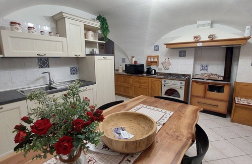 Baselga di Pine Apartment | LA FONTANA large and comfortable, with 3 bedrooms, terrace and Wi-Fi