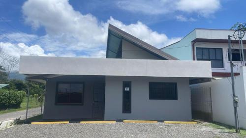 Barrio Dora Apartment | La Fortuna Raft House