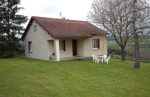Fontanes House | la gardille les pine independent house with land in lozere