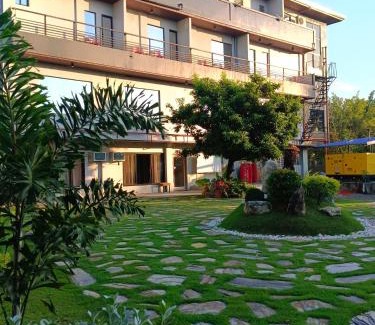 Mamburao Hotel | La Gensol Plaza Hotel