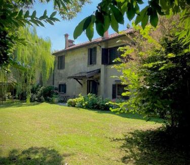 Mortara Apartment | La Ghiandaia