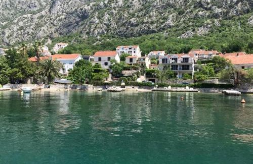 Dobrota Apartment | La Grande Apartments