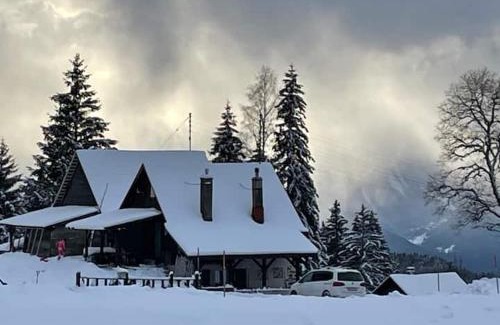 Montreux Ski Chalet | La grande garde