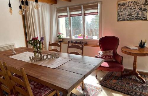 Montreux Ski Chalet | La grande garde