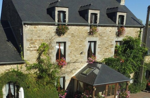 Les Champs-Geraux Cottage | La Grande Maison,former farmhouse of La Lohuas
