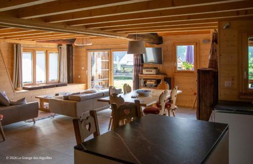 Albiez-le-Jeune Ski Chalet | La Grange des Aiguilles