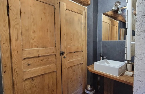 Chainaz-les-Frasses House | La Grange