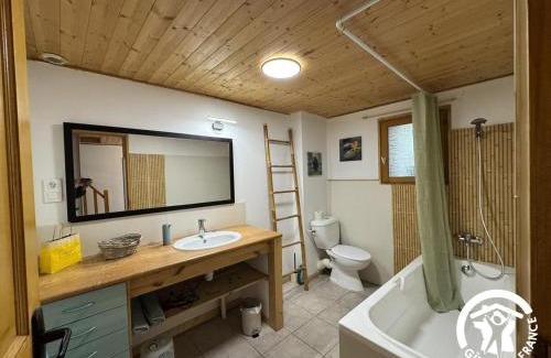 Clara House | La grange