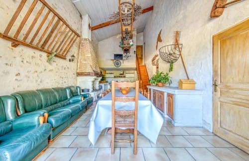 Guizengeard House | La Grange