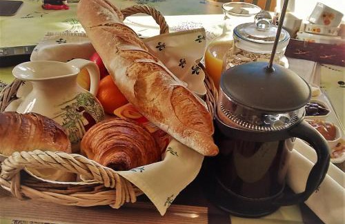 Champagne-le-Sec House | La Greletterie