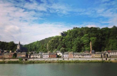 Bouvignes-sur-Meuse Bed & Breakfast | La grotte Dinant