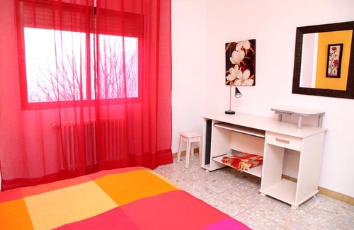 Cuevas del Valle House | La Hojarasca