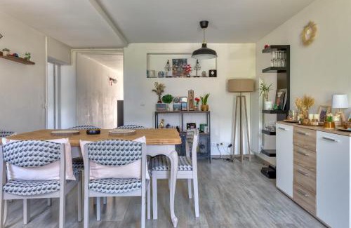 Grand-Couronne Apartment | La Kase Dali jolie maison de ville avec jardin