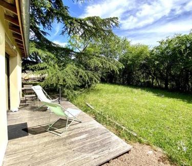 Vendat Apartment | La Lande - Petite maison avec jardin