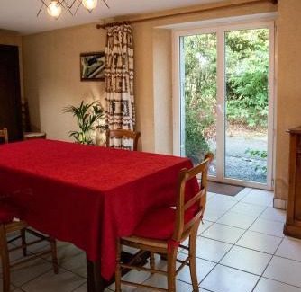 Lauzach Bed & Breakfast | La Longere d'Helene