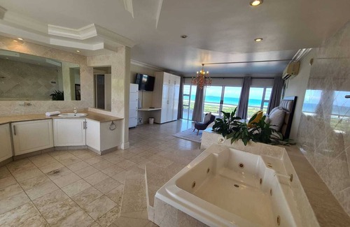 Durban North House | La Lucia Beach Villa : Family Deluxe Villa