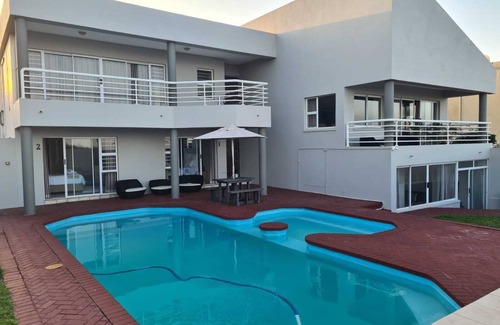 Durban North House | La Lucia Beach Villa : Family Deluxe Villa