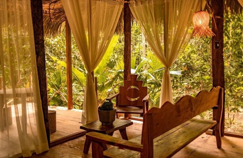 Iquitos Cabin | La LUNA Ecolodge in the Amazon jungle
