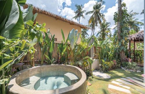 Catangnan Villa | La Luna Villa Siargao - Entire 3BR Villa w Plunge Pool & Rooftop