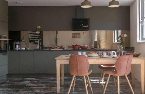 Saint-Germain-au-Mont-d'Or Cabin | La Maison des Monts d’Or bed and breakfast and charming cottages Saint Ge