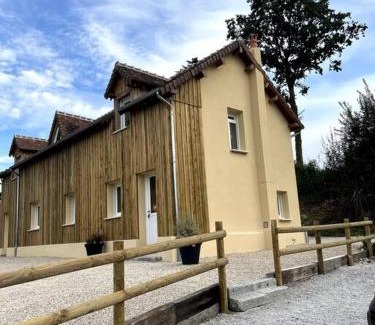 Saint-Martin-des-Pezerits House | La Maison du Perche avec Jacuzzi