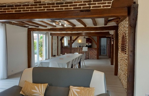 Le Vieil-Evreux House | La Maison Apollon