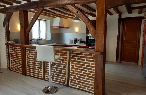 Le Vieil-Evreux House | La Maison Apollon